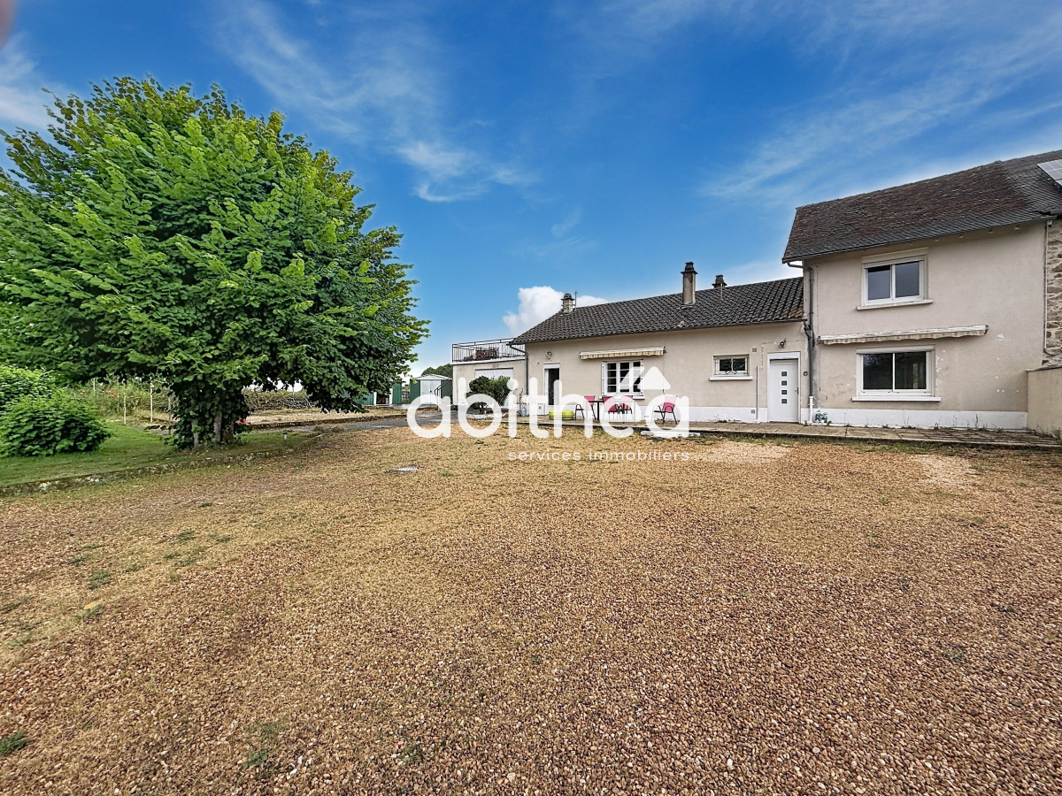 Grande maison à la Meyze sur une parcelle de 2235 m².